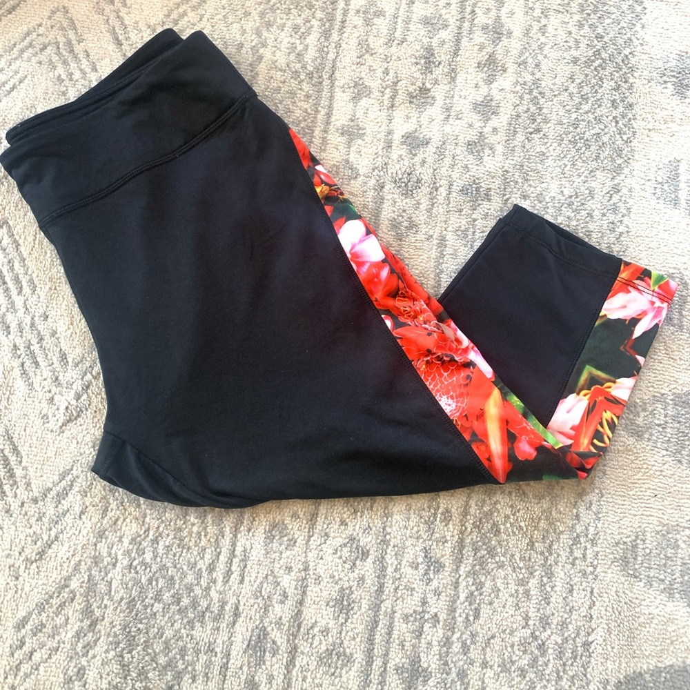 2XL black Floral Lularoe Jade Leggings